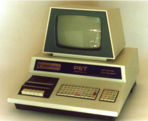 Компьютер pet. Commodore Pet 1977. Commodore Pet 700. Commodore Pet 200. Commodores 1977.